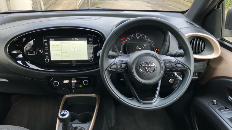 Toyota Aygo X 1.0 VVT-i Edge 5dr Petrol Hatchback